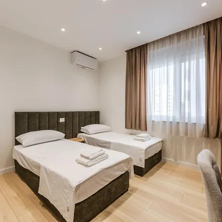 A&h Azure 2br By Pikhost *