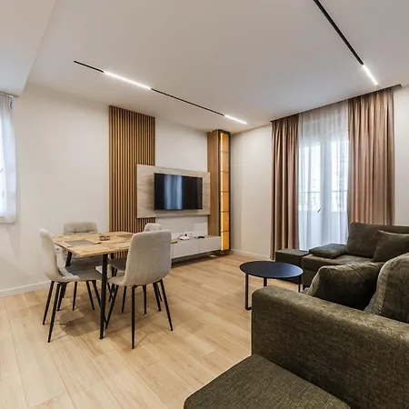 A&h Azure 2br By Pikhost Appartement