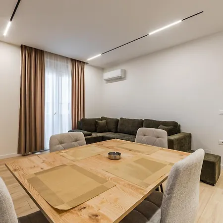 Appartement A&h Azure 2br By Pikhost Vlorë