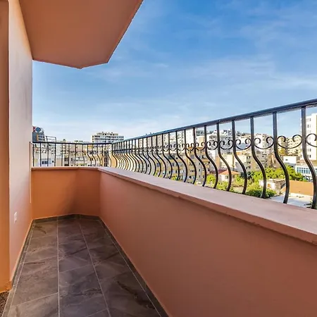 A&h Azure 2br By Pikhost Appartement